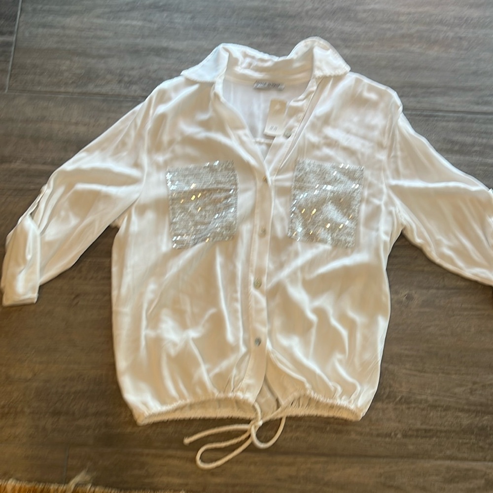 Lightweight, white blouse, beautiful sequence, pockets, drawstring waist